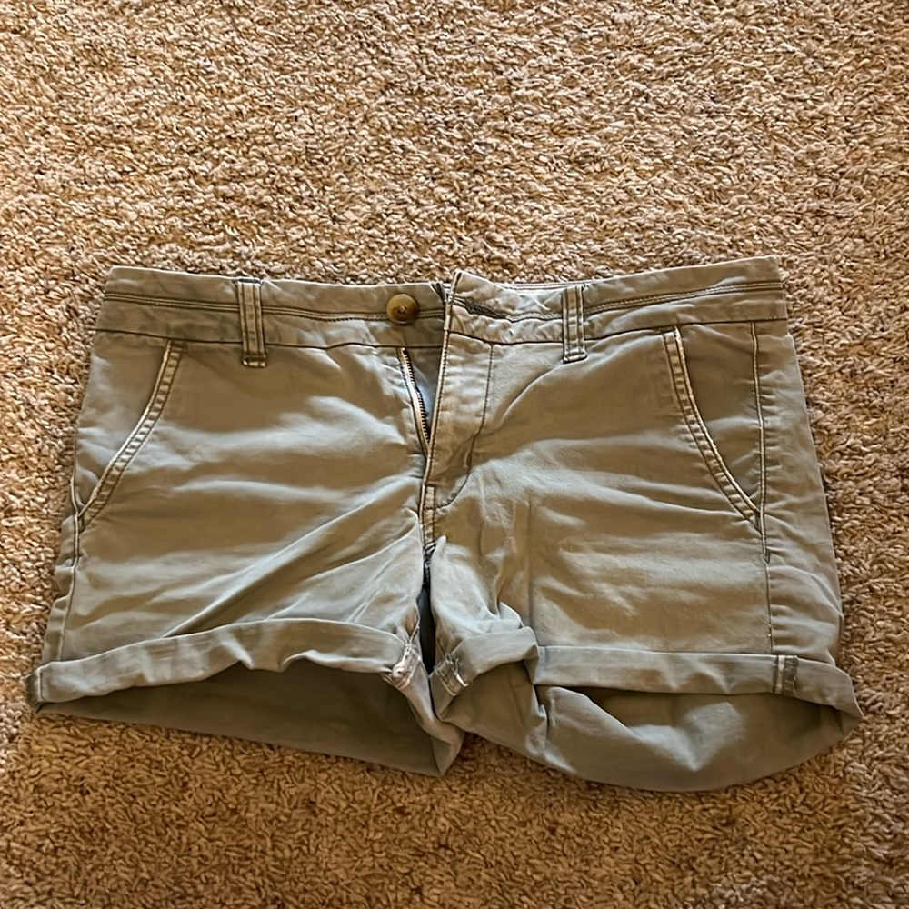 American Eagle Outfitters Stretch Midi Size 8 Green Shorts